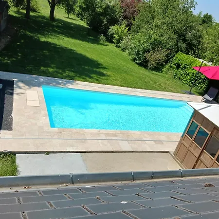 Frühstückspension Tara 3*