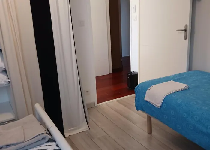 Tara Couette-café Luigne